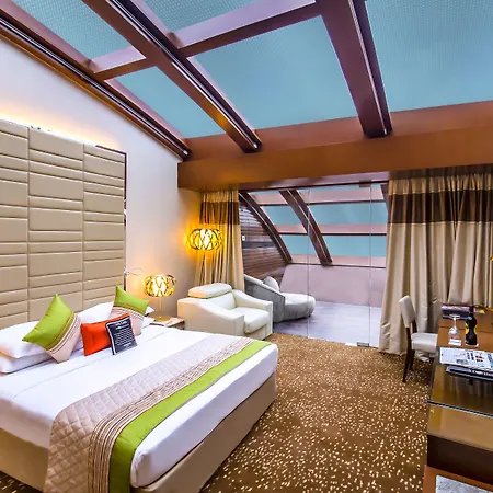 Hotel Sahara Star 5*