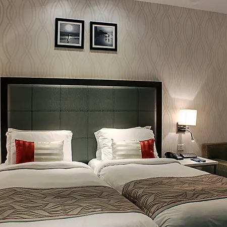 Hotel The Sahil 4*