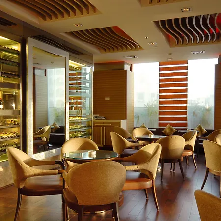 Radisson Goregaon 4* Mumbai