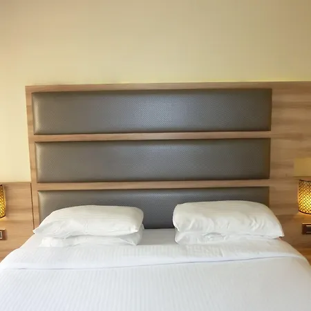 New Bengal Hotel 3*