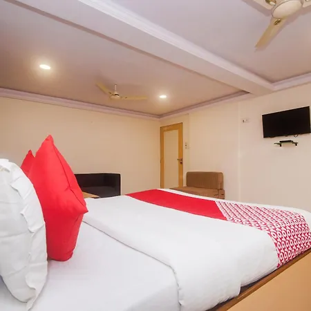Capital O Orbit Near Infiniti Mall Hotel Mumbai