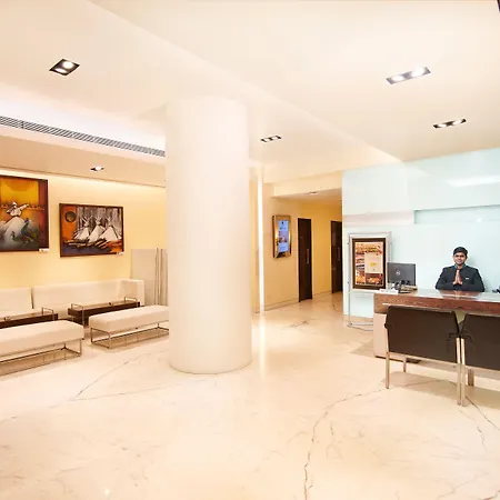 The Shalimar Hotel, Kemps Corner 4*