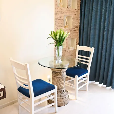 The Shalimar Hotel, Kemps Corner Hotel
