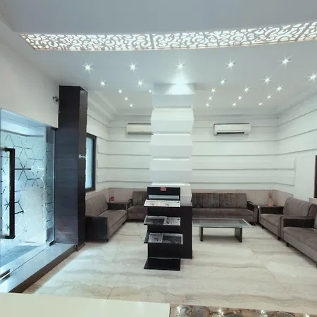 Hotel Manama Mumbai