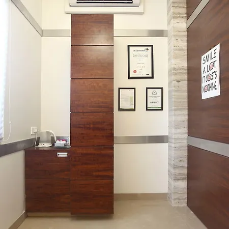 Mirage Hotel, International Airport Hotel 4*