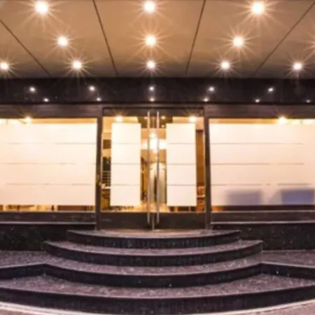 Airport International Hotel 3*