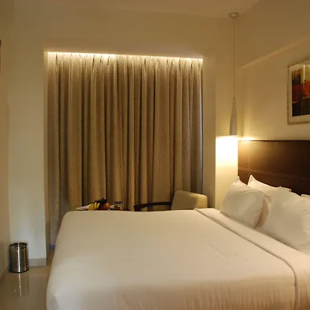 The Oriental Residency Hotel 3*