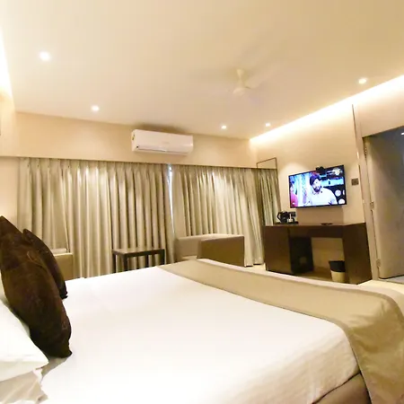 Hotel Kings International Juhu 3*