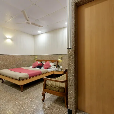 Hotel Royal Castle Mumbai