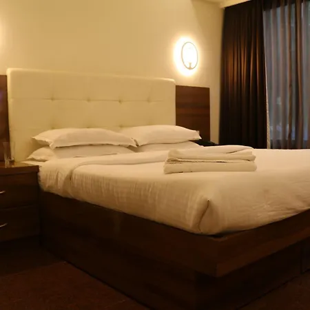 Milan International Hotel 3*