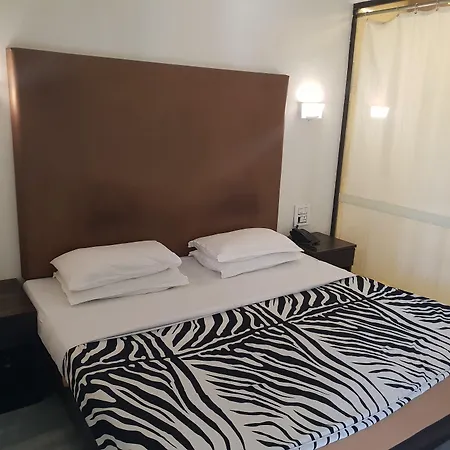 Hotel Milan International Mumbai
