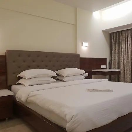Hotel Milan International 3*