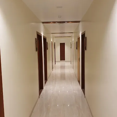 Hotel Milan International 3*