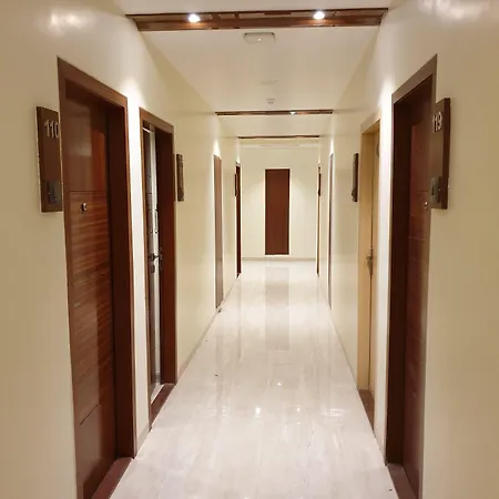 Milan International 3* Mumbai