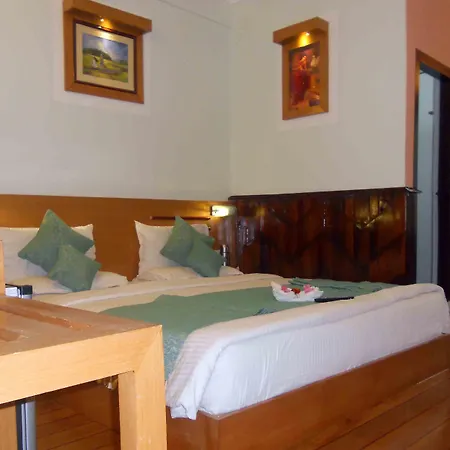 Metro Palace Bandra Hotel