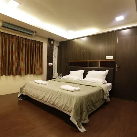 Hotel Metro Palace Bandra Mumbai