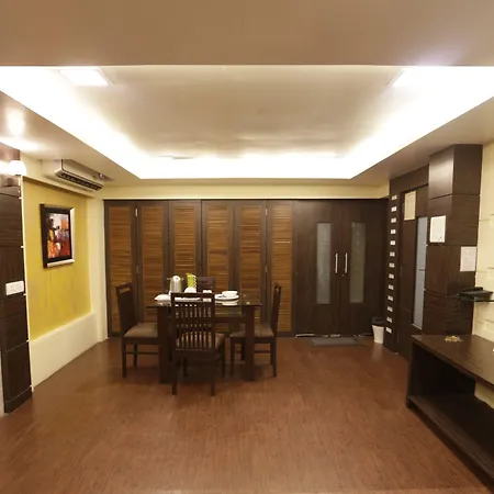 Metro Palace Bandra 3*