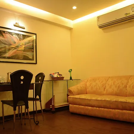 Metro Palace Bandra Hotel