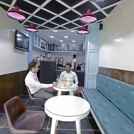 Hotel Metro Palace Bandra 3*