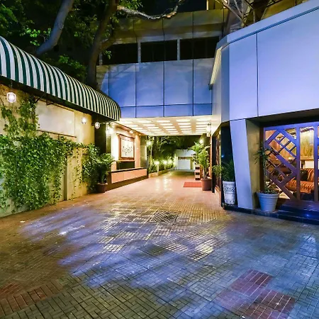 Metro Palace Bandra 3*