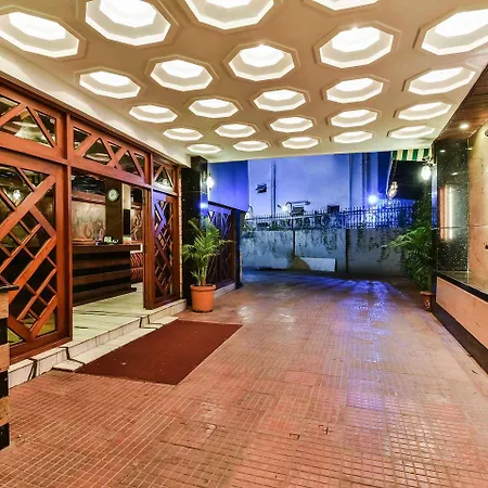 Metro Palace Bandra Hotel 3*
