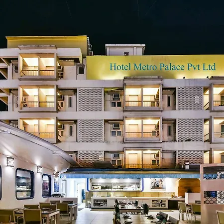 Metro Palace Bandra