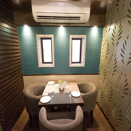 Hotel Le Grande - International Airport Mumbai