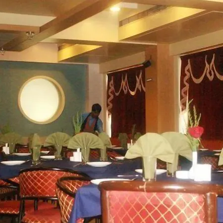 Treebo Trend Host Hotel 2*