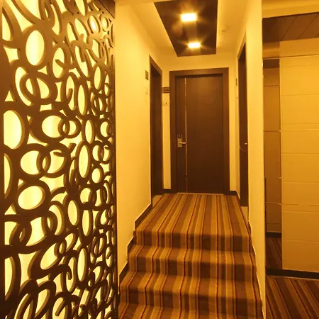 Hotel Supreme - Cuffe Parade