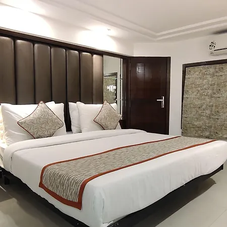 Hotel Supreme - Cuffe Parade 3*