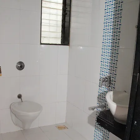 Hotel Fabhotel Kamran Residency - Nr Lbs Marg