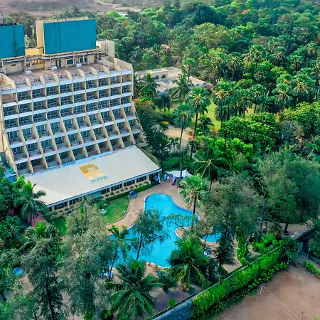 The Resort 5*