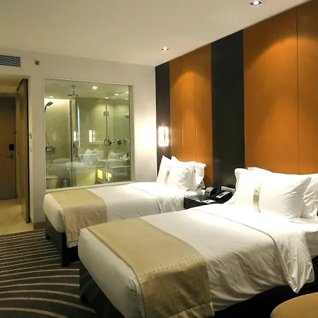 International Airport By Ihg Hotel