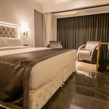 Peninsula Redpine 3*