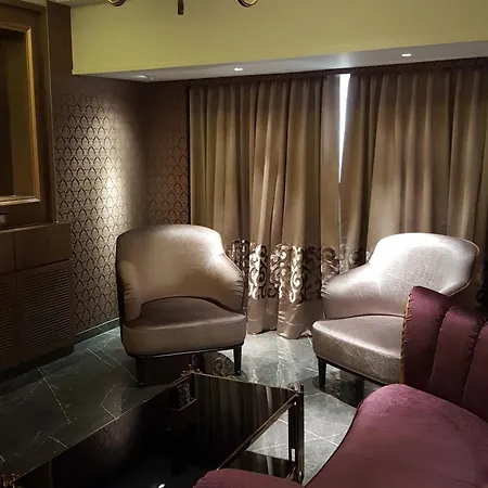 Hotel Peninsula Redpine Mumbai
