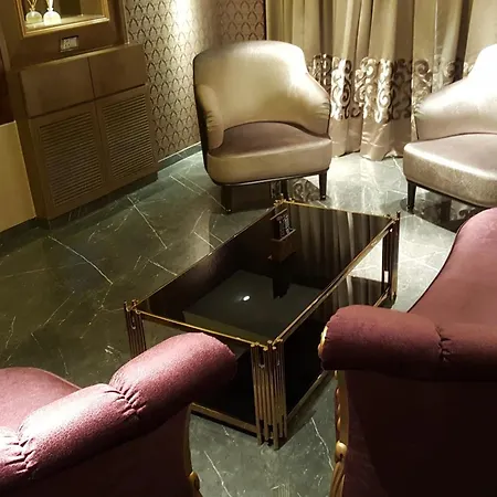 Peninsula Redpine Hotel Mumbai
