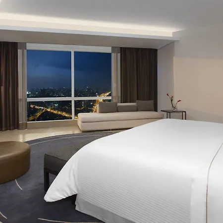 The Westin Garden Hotel 5*