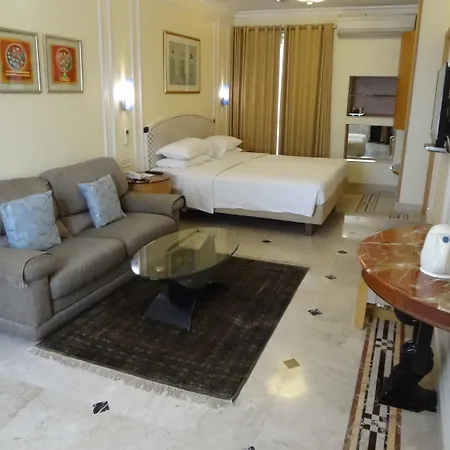 Regency Malabar Hill 3*