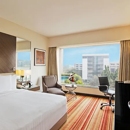 Courtyard By Marriott International Airport Hotel 5*