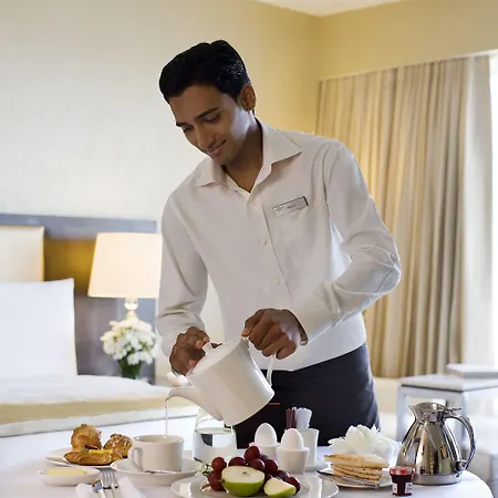 Courtyard By Marriott International Airport Hotel 5*