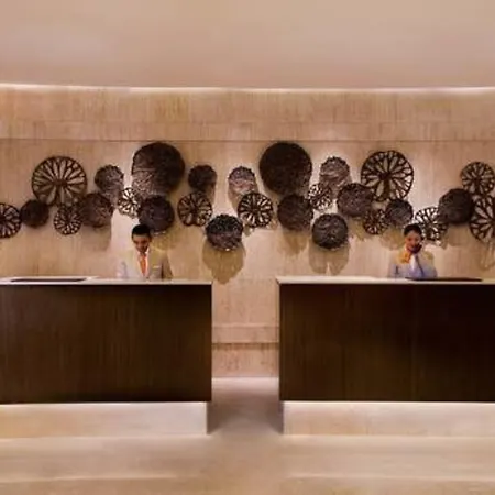 Hotel Courtyard By Marriott International Airport 5*