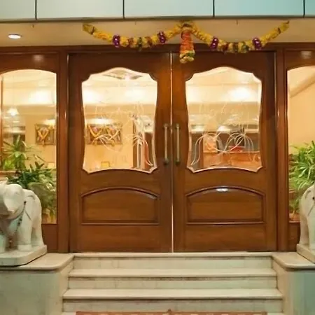 Solitaire Hotel Mumbai