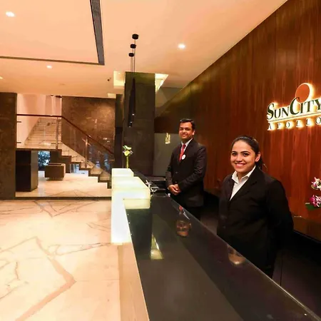Hotel Suncity Apollo - Gateway Of India
