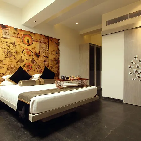 Le Sutra Hotel, Khar, 4*