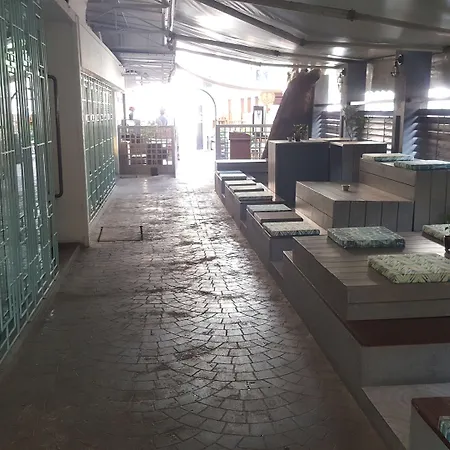 Hotel Le Sutra Hotel, Khar, Mumbai