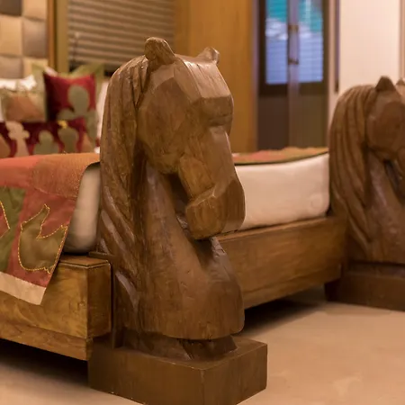 Le Sutra Hotel, Khar, Hotel 4*
