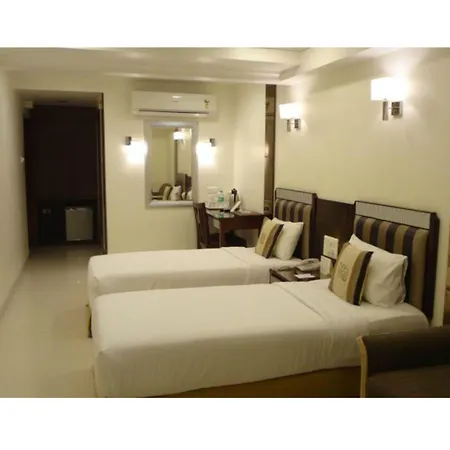 Suba Palace Near Gateway Of India 4*