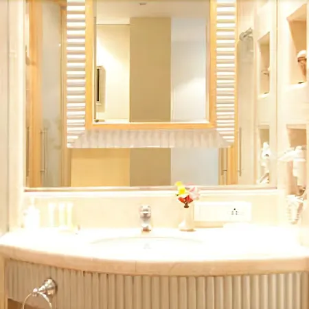Ascot Hotel Mumbai