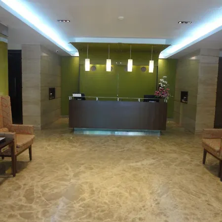 Ascot Hotel 3*
