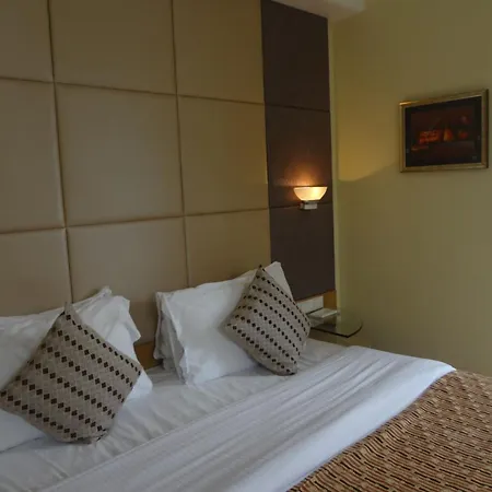 Hotel Ascot 3*